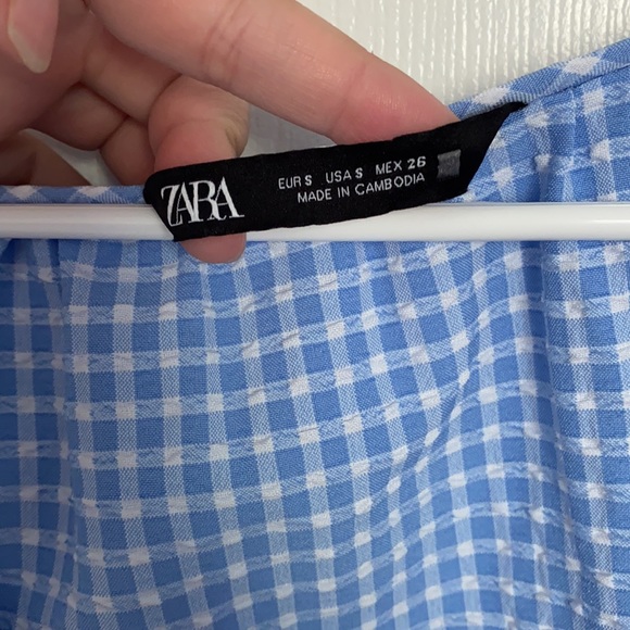 Flower market blue cropped button down - Picture 2 of 2